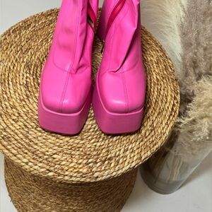 pink platform